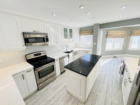 Photo 2 at 191 Burton Grove, King City, King