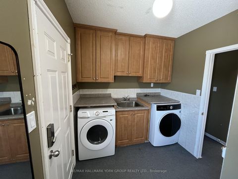 Photo 7 at 191 Burton Grove, King City, King