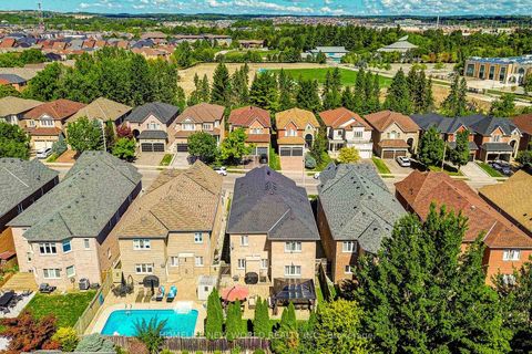 Photo 7 at 131 Ner Israel Drive, Patterson, Vaughan