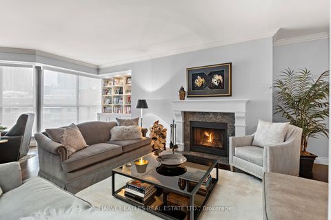 Photo 6 at 818 - 80 Front Street E, Yonge Corridor, Toronto