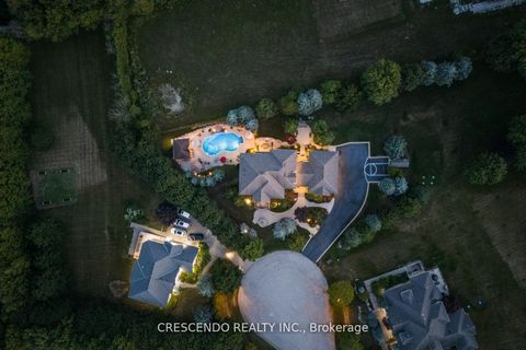 Photo 1 at 2 Prince Adam Court, King City, King