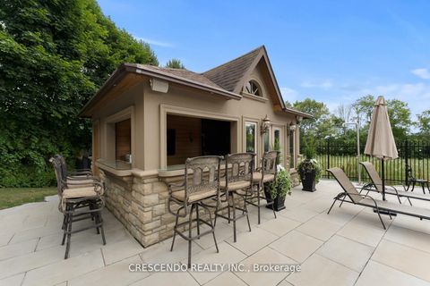 Photo 39 at 2 Prince Adam Court, King City, King