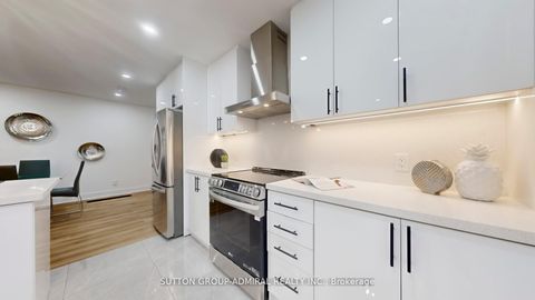 Photo 3 at 105 Baltray Crescent, Donalda, Toronto