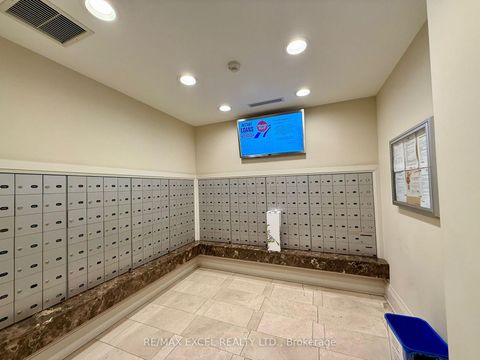 Photo 9 at 712 - 350 Red Maple Road, Langstaff, Richmond Hill