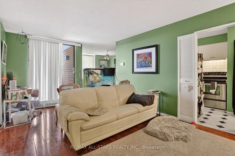 Photo 9 at 501 - 90 Ling Road, West Hill, Toronto