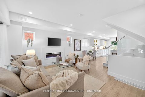 Photo 6 at 22 Ninth Street, New Toronto, Toronto