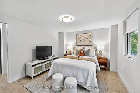 Photo 20 at 22 Ninth Street, New Toronto, Toronto