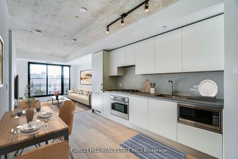 Photo 4 at 401 - 2720 Dundas Street W, Junction Area, Toronto