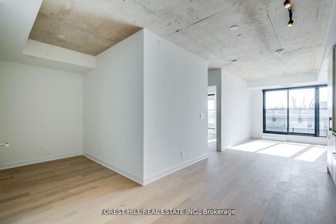 Photo 5 at 401 - 2720 Dundas Street W, Junction Area, Toronto