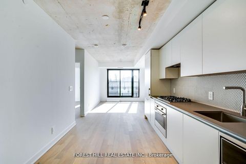 Photo 6 at 401 - 2720 Dundas Street W, Junction Area, Toronto