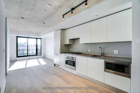 Photo 7 at 401 - 2720 Dundas Street W, Junction Area, Toronto