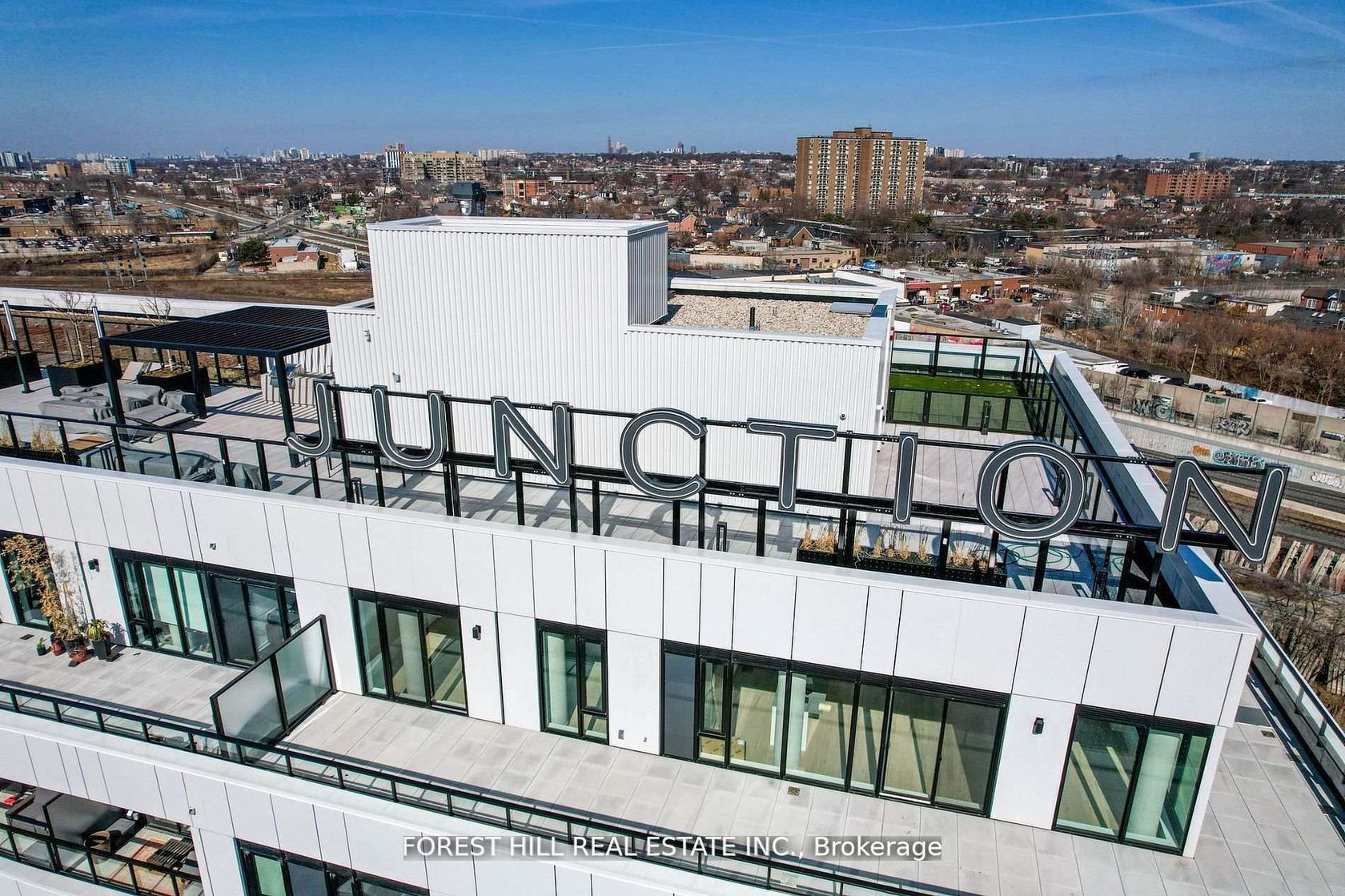 401 - 2720 Dundas Street W, Junction Area, Toronto 