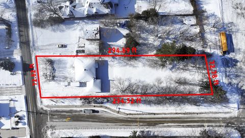 Photo 4 at 108 Garden Avenue, South Richvale, Richmond Hill