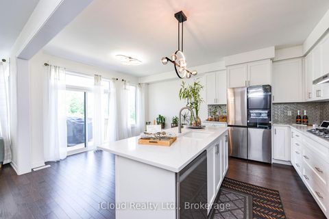 Photo 13 at 114 Thicketwood Avenue, Rural Barrie Southeast, Barrie