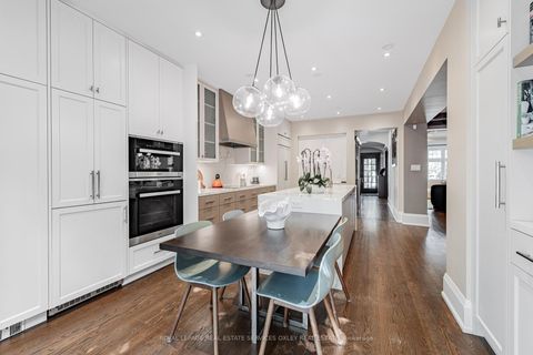 Photo 12 at 9 Lynwood Avenue, Casa Loma, Toronto