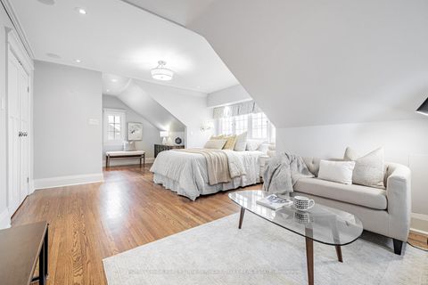 Photo 23 at 9 Lynwood Avenue, Casa Loma, Toronto