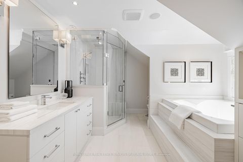 Photo 26 at 9 Lynwood Avenue, Casa Loma, Toronto