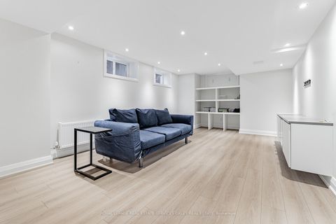 Photo 28 at 9 Lynwood Avenue, Casa Loma, Toronto