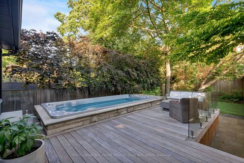 Photo 34 at 9 Lynwood Avenue, Casa Loma, Toronto