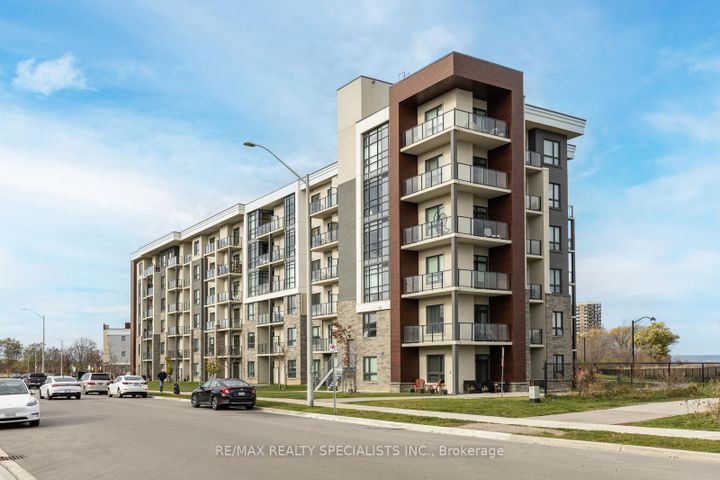 Photo 1 at 112 - 101 Shoreview Place, Stoney Creek, Hamilton