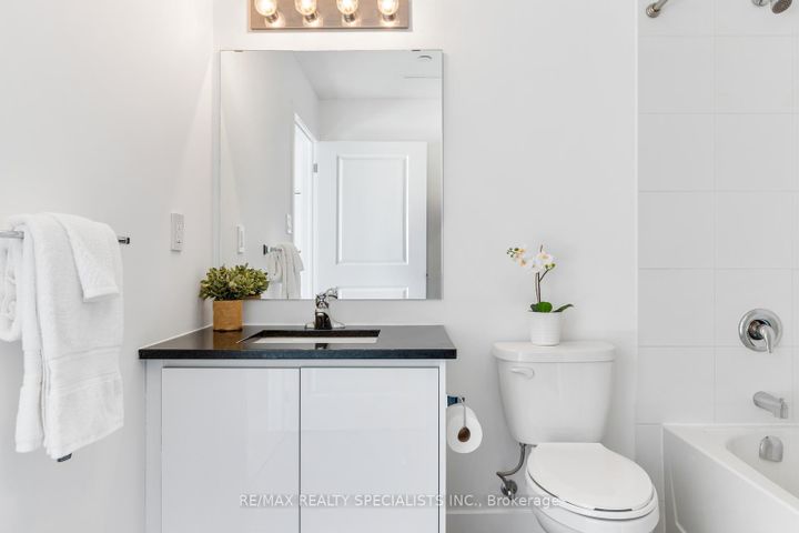 Photo 13 at 112 - 101 Shoreview Place, Stoney Creek, Hamilton