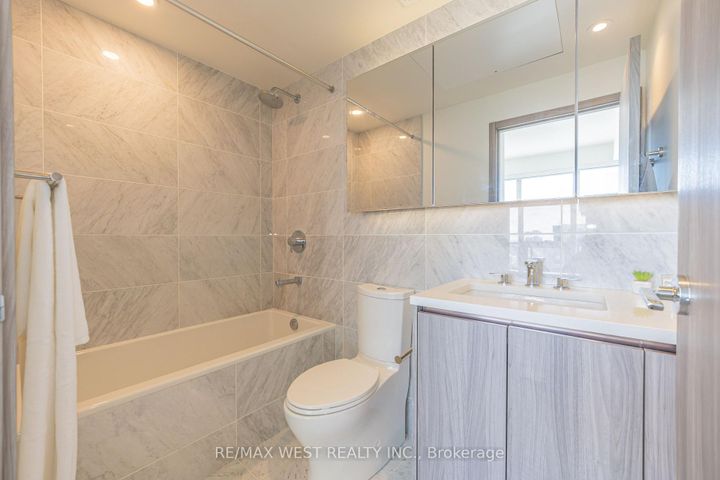 Photo 18 at 3805 - 95 Mcmahon Drive, Bayview Village, Toronto