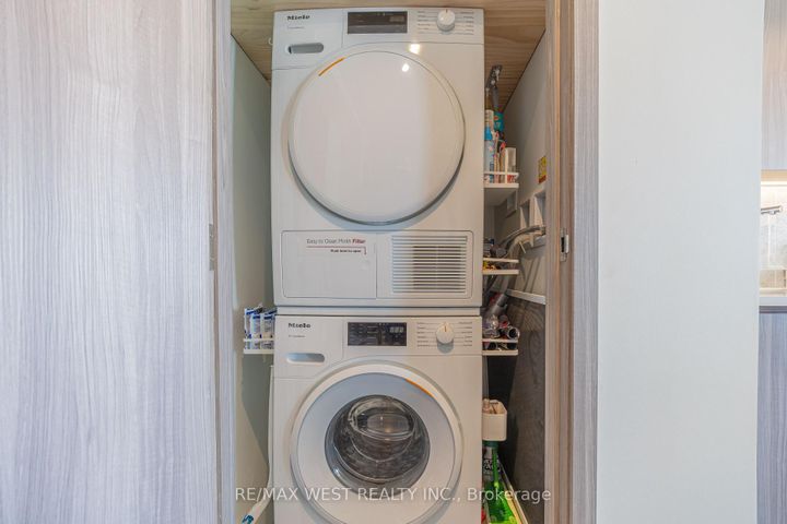 Photo 22 at 3805 - 95 Mcmahon Drive, Bayview Village, Toronto