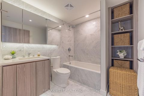 Photo 9 at 3805 - 95 Mcmahon Drive, Bayview Village, Toronto