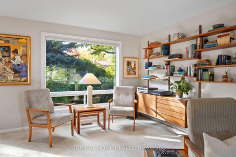 Photo 5 at 20 West Deane Valley Road, West Deane, Toronto