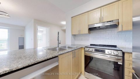 Photo 8 at 1007 - 7 North Park Road, Beverley Glen, Vaughan