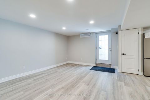 Photo 21 at 3841 Periwinkle Crescent, Lisgar, Mississauga