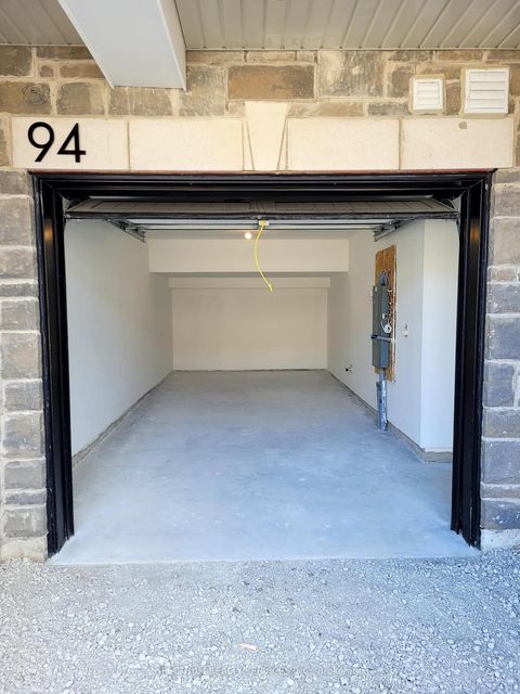 Photo 8 at 94 Ennerdale Street, Rural Barrie Southwest, Barrie