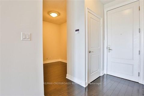 Photo 16 at 716 - 10 Bloorview Place, Don Valley Village, Toronto