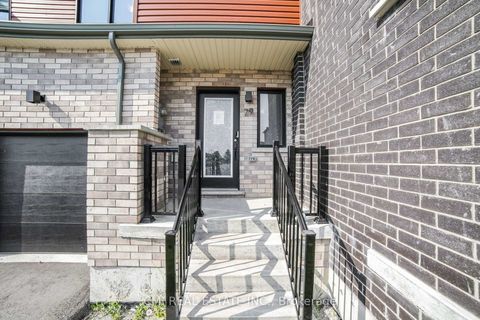 Photo 4 at 79 Gateland Drive, Painswick South, Barrie