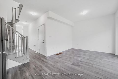 Photo 9 at 79 Gateland Drive, Painswick South, Barrie