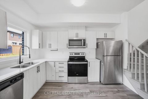 Photo 13 at 79 Gateland Drive, Painswick South, Barrie