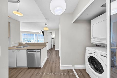 Photo 3 at 1212 - 36 Lee Centre Drive, Woburn, Toronto