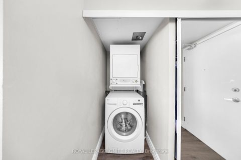 Photo 14 at 1212 - 36 Lee Centre Drive, Woburn, Toronto