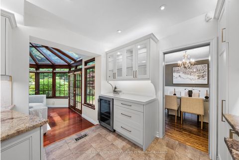 Photo 11 at 68 Montressor Drive, Windfields, Toronto