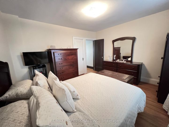 Photo 37 at 33 Chandos Avenue, Junction, Toronto