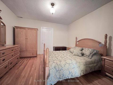 Photo 16 at 33 Chandos Avenue, Junction, Toronto