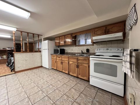 Photo 29 at 33 Chandos Avenue, Junction, Toronto