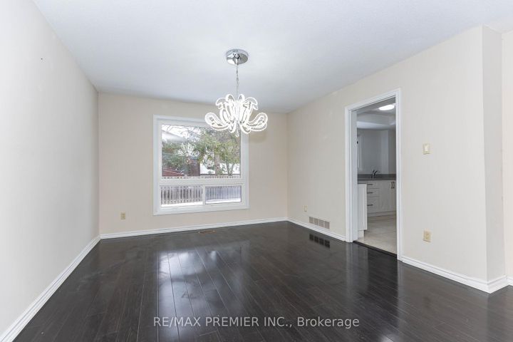 Photo 9 at 3161 Bayview Avenue, Bayview Village, Toronto