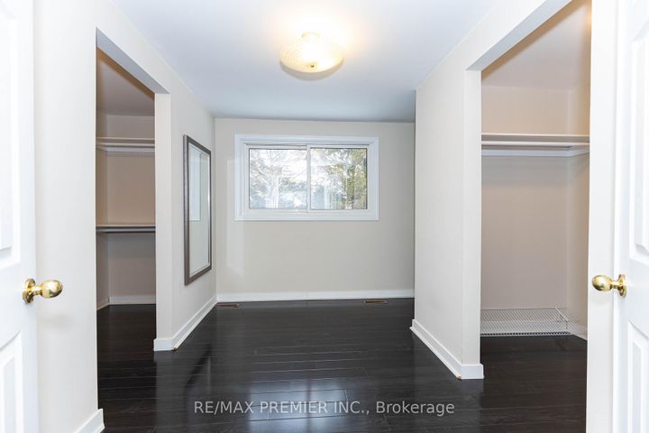 Photo 12 at 3161 Bayview Avenue, Bayview Village, Toronto