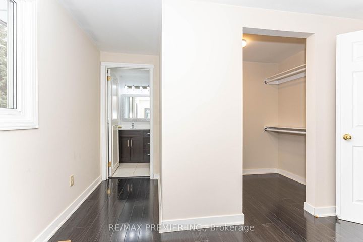 Photo 14 at 3161 Bayview Avenue, Bayview Village, Toronto