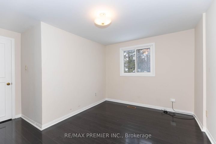 Photo 16 at 3161 Bayview Avenue, Bayview Village, Toronto