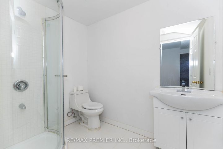 Photo 19 at 3161 Bayview Avenue, Bayview Village, Toronto