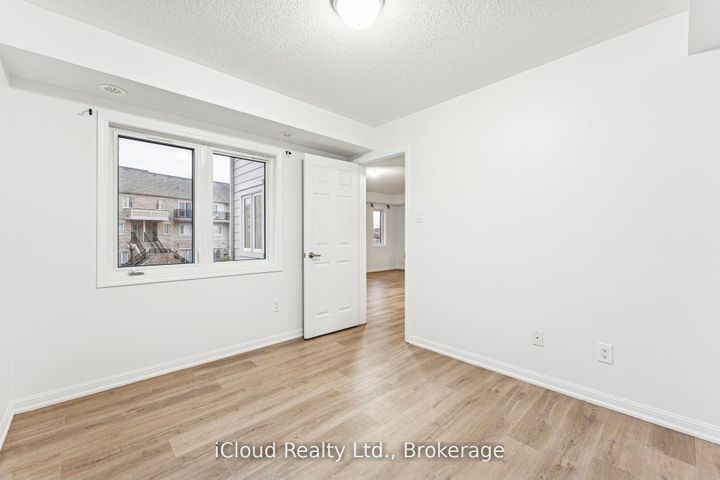 Photo 18 at 193 - 250 Sunny Meadow Boulevard, Wellington, Brampton