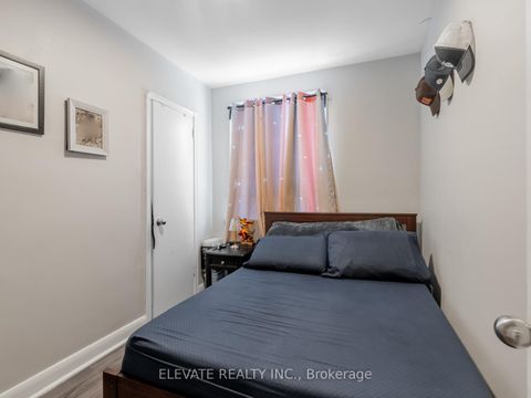 Photo 10 at 54 Dunraven Drive, Eglinton West, Toronto