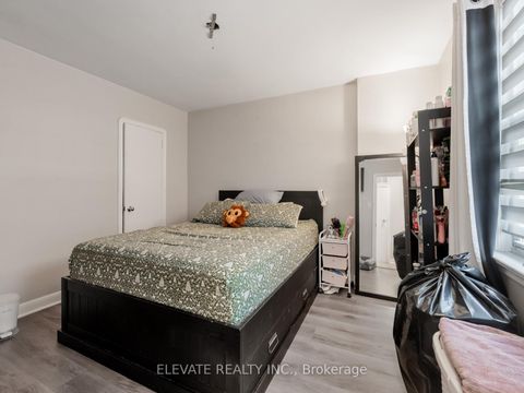 Photo 11 at 54 Dunraven Drive, Eglinton West, Toronto
